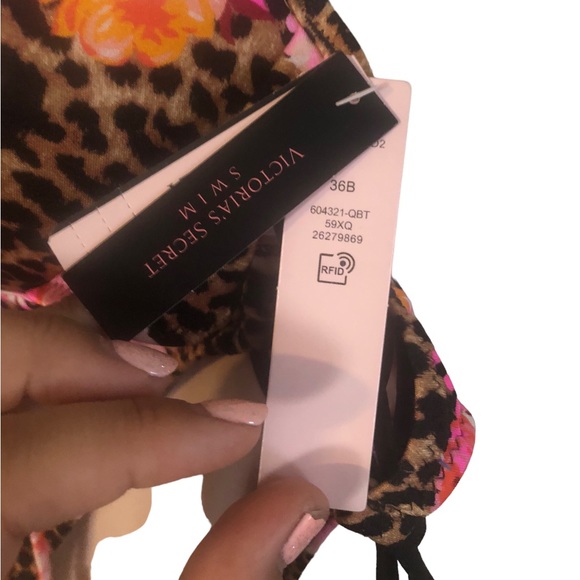 NWT Victoria Secret Bikini Set, 36B & Med bottom - Picture 4 of 9